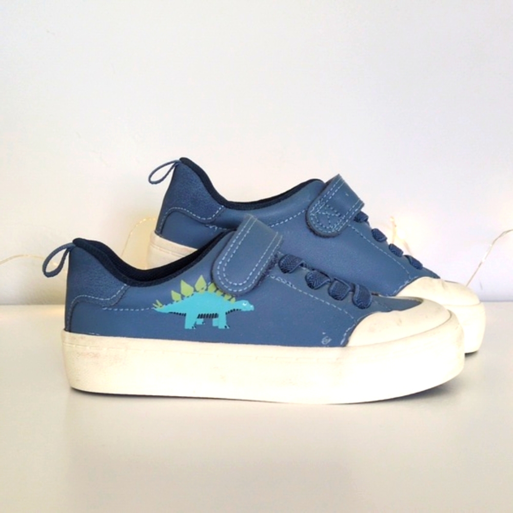 NWOT Dino shoes
